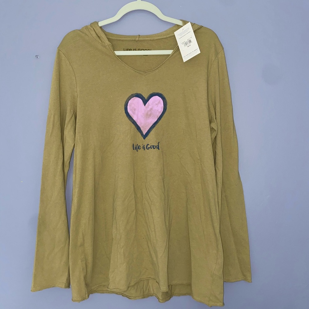 NWT ARMY GREEN LIFE IS GOOD HEART PULLOVER